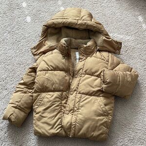 GAP boys puffer coat. Size S (6-7) EUC